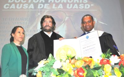 UASD inviste con el título de Doctor Honoris Causa al cineasta boliviano Jorge Sanjinés